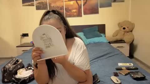 Snapshot of adellineee chatting on 27, 6, 2026 Adellineee online show from 27, 6, 2026