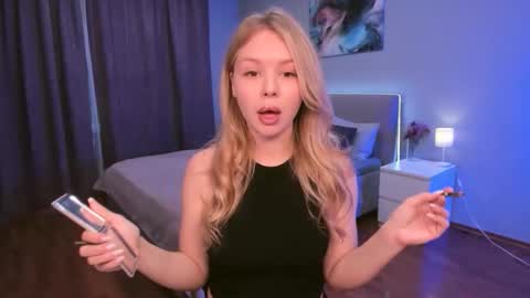 Snapshot of adelllovely chatting on 10, 9, 2025 adelllovely online show from 10, 9, 2025