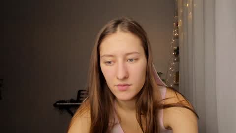 Snapshot of adellqueen chatting on 19, 12, 2024 Adell online show from 19, 12, 2024