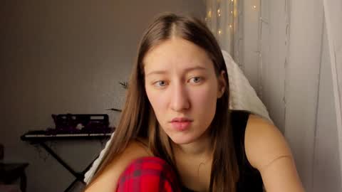 Snapshot of adellqueen chatting on 8, 1, 2025 Adell online show from 8, 1, 2025