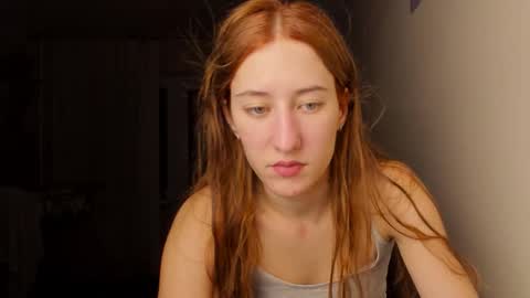 Snapshot of adellqueen chatting on 28, 11, 2025 Adell online show from 28, 11, 2025