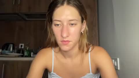 Snapshot of adellqueen chatting on 4, 8, 2026 Adell online show from 4, 8, 2026