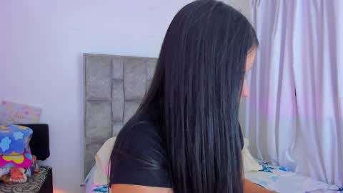   online show from 19, 4, 2026