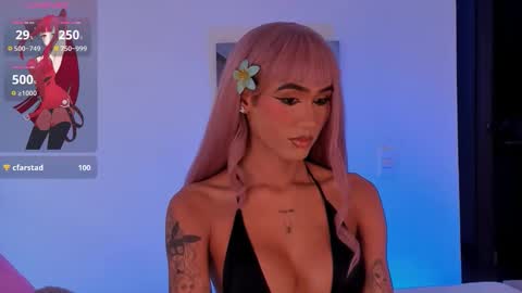 Isabellafirst online show from 11, 9, 2025