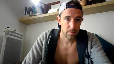 adibou13 online show from 25, 2, 2026