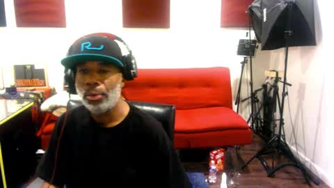 adick_ting online show from 18, 11, 2025