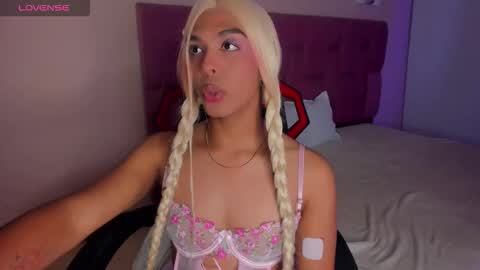 Snapshot of adonis_hot_xx chatting on 9, 10, 2025 adonis_hot_xx online show from 9, 10, 2025