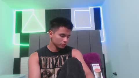 adonis_latin_19 online show from 22, 4, 2026