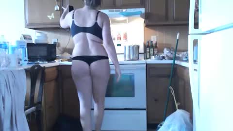 Snapshot of adorable22 chatting on 23, 2, 2025 adorable22 online show from 23, 2, 2025
