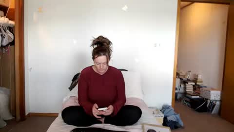 Snapshot of adorable22 chatting on 19, 10, 2025 adorable22 online show from 19, 10, 2025