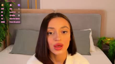 adoracortes online show from 7, 4, 2026