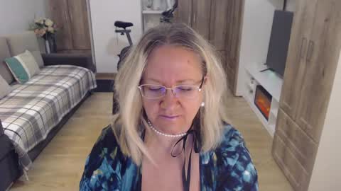 Cryna online show from 12, 3, 2025