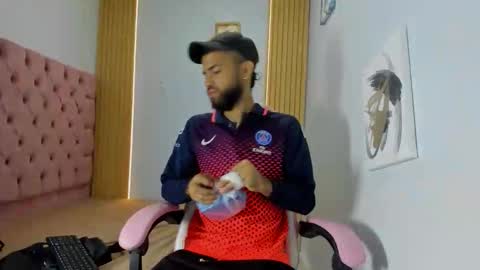 adri_sexboy229 online show from 16, 9, 2025