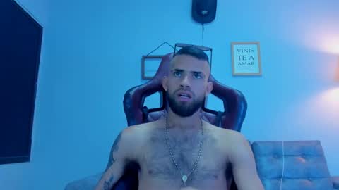 adri_sexboy229 online show from 20, 9, 2025