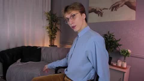 Adrian online show from 10, 12, 2024