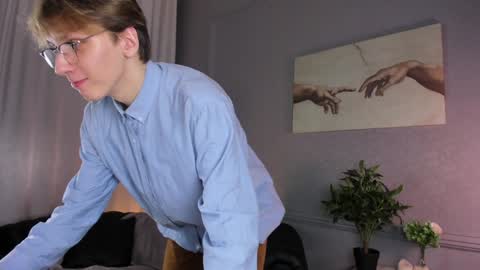 Adrian online show from 10, 12, 2024