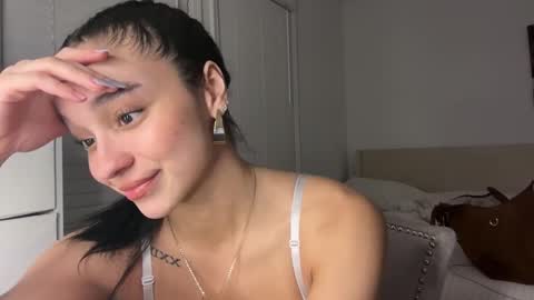 Snapshot of adriannarodriguez chatting on 13, 2, 2025 Adrianna  online show from 13, 2, 2025