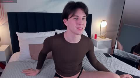 adrianoaubert online show from 10, 3, 2025