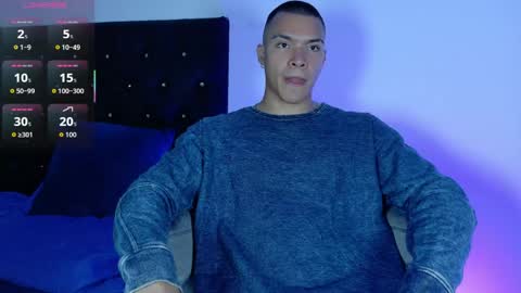 adriel_escalante online show from 11, 4, 2026