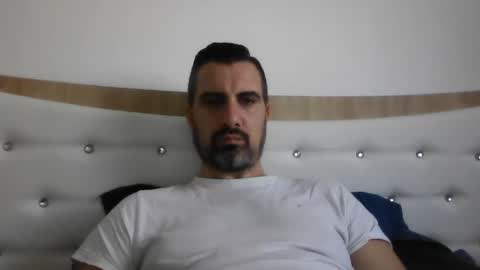 Adrian online show from 7, 4, 2026