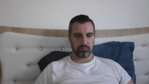 Adrian online show from 8, 4, 2026