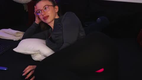 Aelia online show from 16, 4, 2026