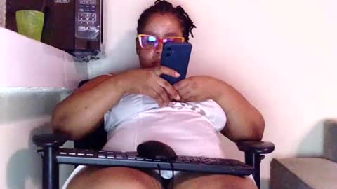 Snapshot of african005 chatting on 21, 2, 2026 loise online show from 21, 2, 2026