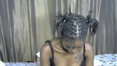 africana_slimqueen online show from 13, 5, 2026