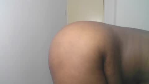 Snapshot of africanbusty chatting on 18, 1, 2025 ONLYFAN-Africanbusty online show from 18, 1, 2025