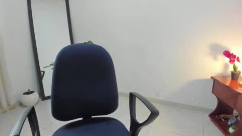 Lorena online show from 25, 9, 2025