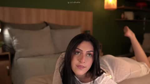 Emma online show from 23, 12, 2025