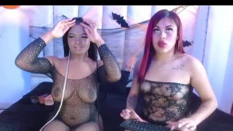 Snapshot of afroditaanderoscs chatting on 27, 10, 2025 afroditaanderoscs online show from 27, 10, 2025