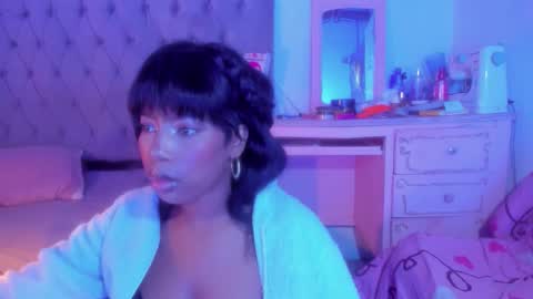 Snapshot of afrogoddes chatting on 9, 9, 2025 afrogoddes online show from 9, 9, 2025