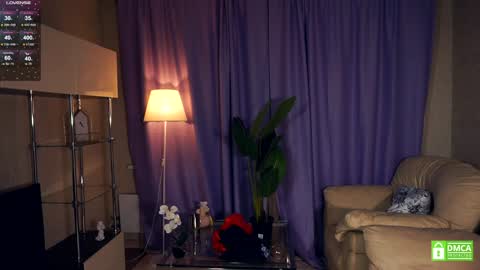 Lana  1800 - 0330 UTC   Mia 0700- 1630 UTC online show from 24, 12, 2024