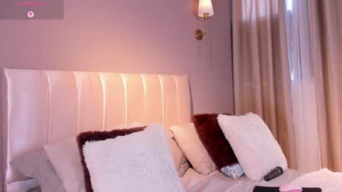 Agata Lauret online show from 24, 3, 2026