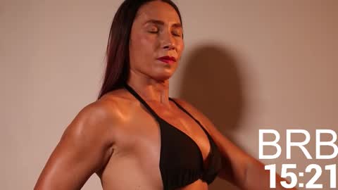 Snapshot of agatha_fit chatting on 23, 10, 2025 AGATHA online show from 23, 10, 2025