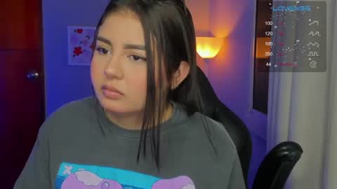 Snapshot of agatha_riccie chatting on 13, 6, 2026 Cat online show from 13, 6, 2026