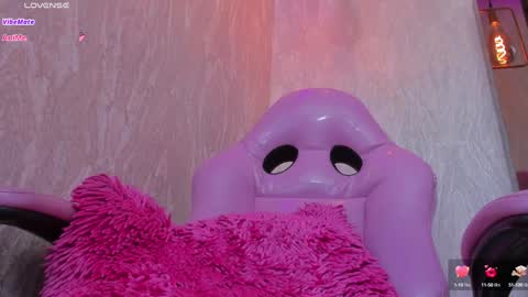 Snapshot of agatha_russh_ chatting on 30, 1, 2025 LUNNA online show from 30, 1, 2025