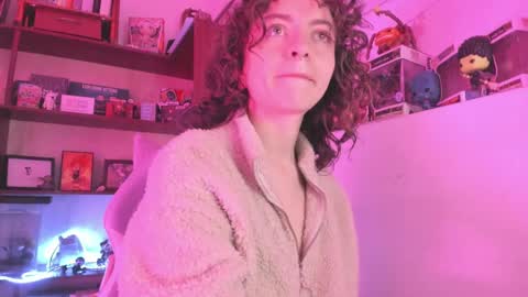 Snapshot of agathaa_ks_ chatting on 5, 12, 2024 Camila     2 online show from 5, 12, 2024