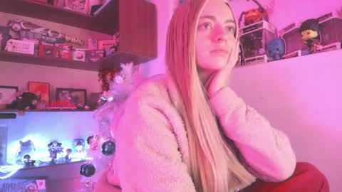 Snapshot of agathaa_ks_ chatting on 10, 12, 2024 Camila     2 online show from 10, 12, 2024