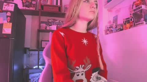 Snapshot of agathaa_ks_ chatting on 13, 12, 2024 Camila     2 online show from 13, 12, 2024