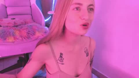 Snapshot of agathaa_ks_ chatting on 19, 1, 2025 Camila     2 online show from 19, 1, 2025