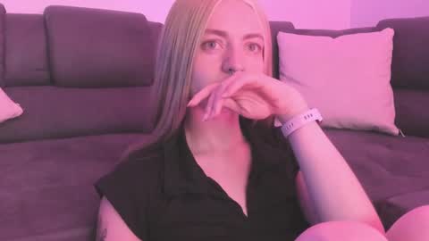 Snapshot of agathaa_ks_ chatting on 29, 1, 2025 Camila     2 online show from 29, 1, 2025