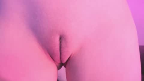 Snapshot of agathaa_ks_ chatting on 4, 2, 2025 Camila     2 online show from 4, 2, 2025