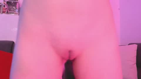 Snapshot of agathaa_ks_ chatting on 6, 2, 2025 Camila     2 online show from 6, 2, 2025