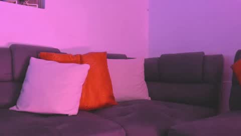 Snapshot of agathaa_ks_ chatting on 9, 2, 2025 Camila     2 online show from 9, 2, 2025