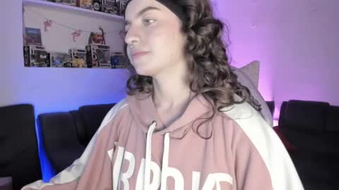 Snapshot of agathaa_ks_ chatting on 10, 7, 2026 Camila 2 online show from 10, 7, 2026