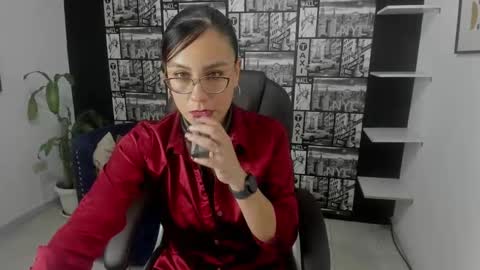 Aghata Moon online show from 5, 3, 2025