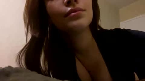 Agnes online show from 12, 2, 2026