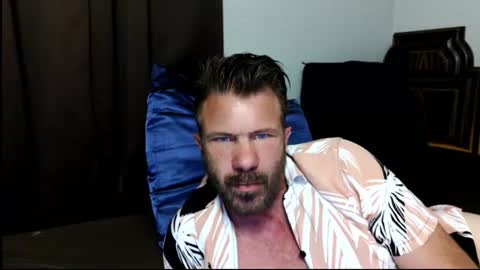 Snapshot of ahardman10 chatting on 20, 7, 2026 Blue Eyed Handsome Man online show from 20, 7, 2026